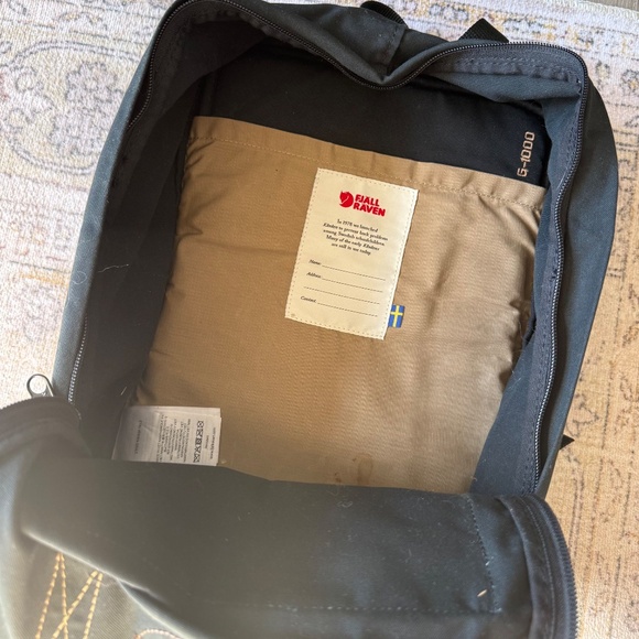 Fjällräven Kånken Backpack – Black with Brown Leather Straps - Picture 7 of 8